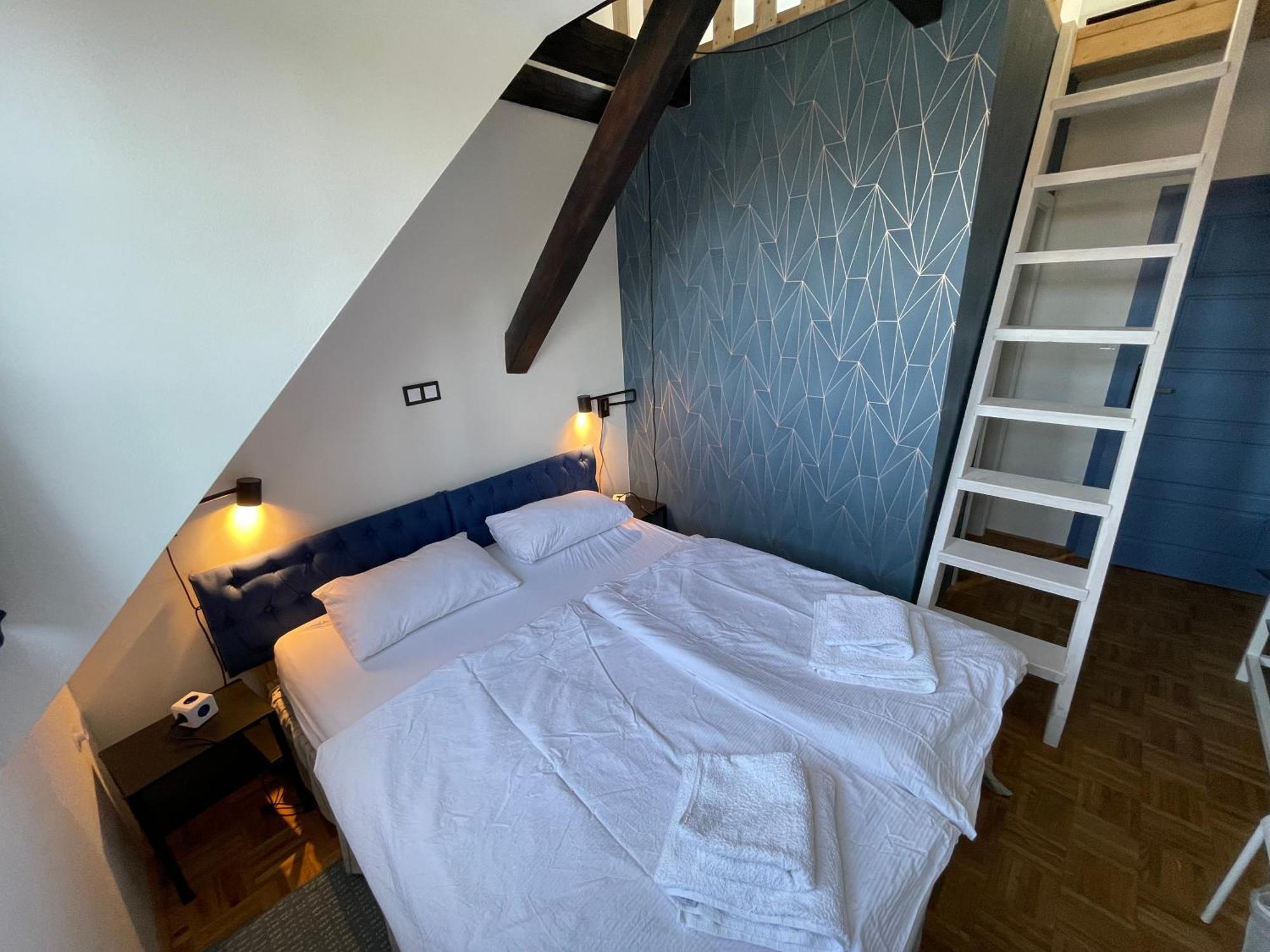 Naturalni Vinarstvi Tomas Krizek, Penzion Dvorek Dolni Dunajovice Room photo